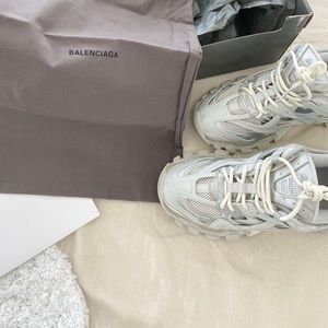 Balenciaga Track 2 sneaker